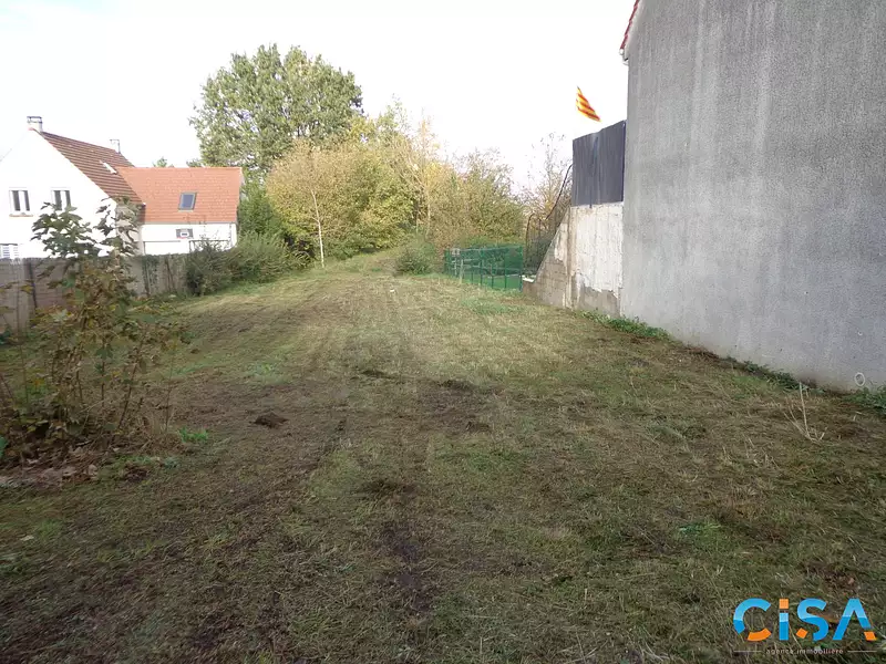 Terrain, 708 m²
