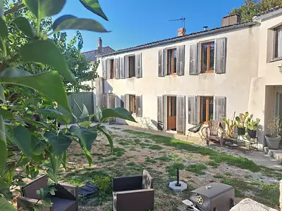 Maison, 180 m²