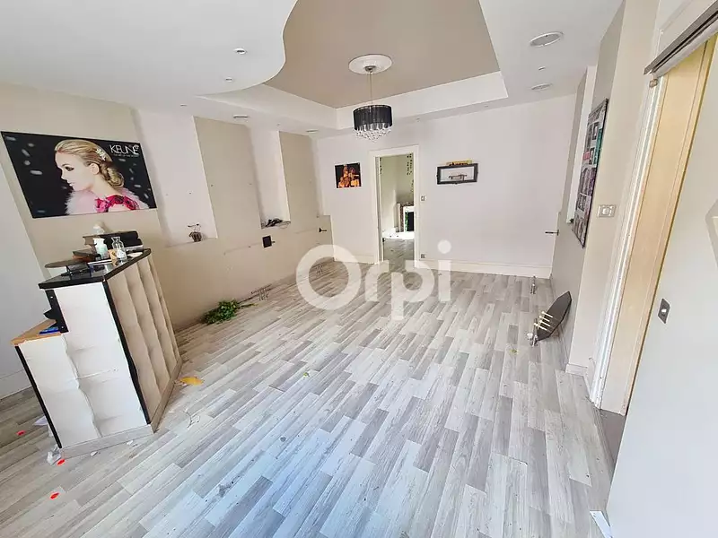 Maison, 240 m²