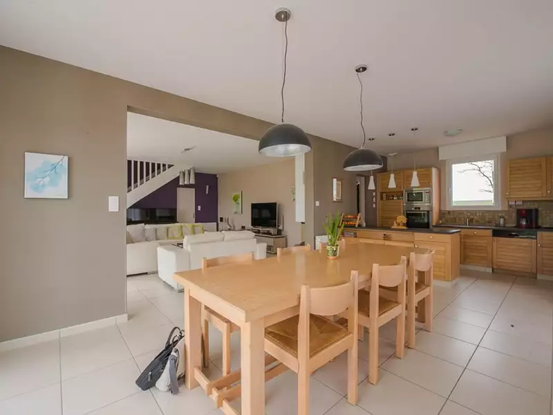 Maison, 171 m²