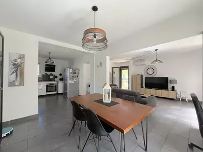 Maison, 93,7 m²