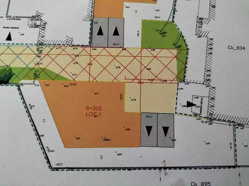 Terrain, 305 m²