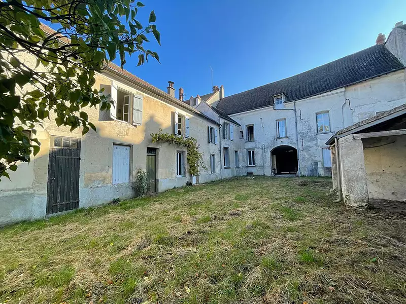 Maison, 317 m²