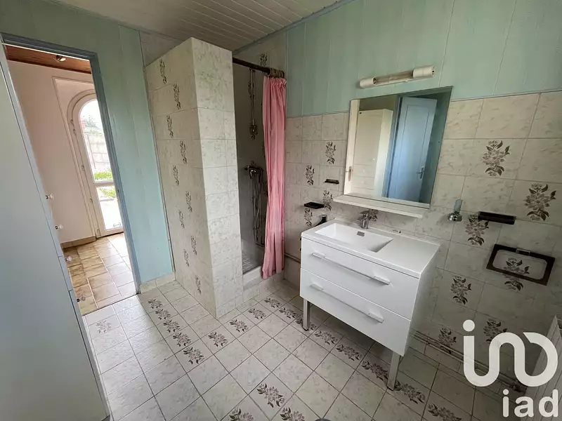 Maison, 196 m²