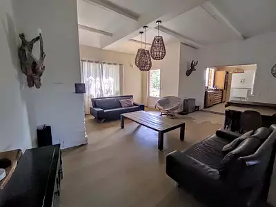 Maison, 270 m²