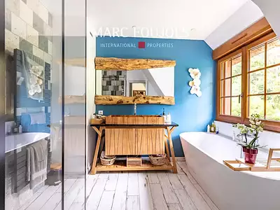 Maison, 240 m²
