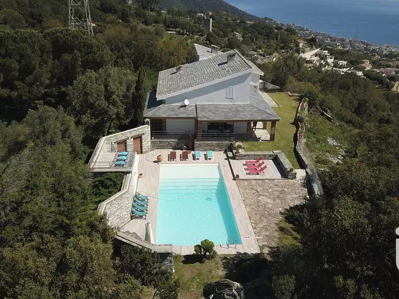 Maison, 282 m²