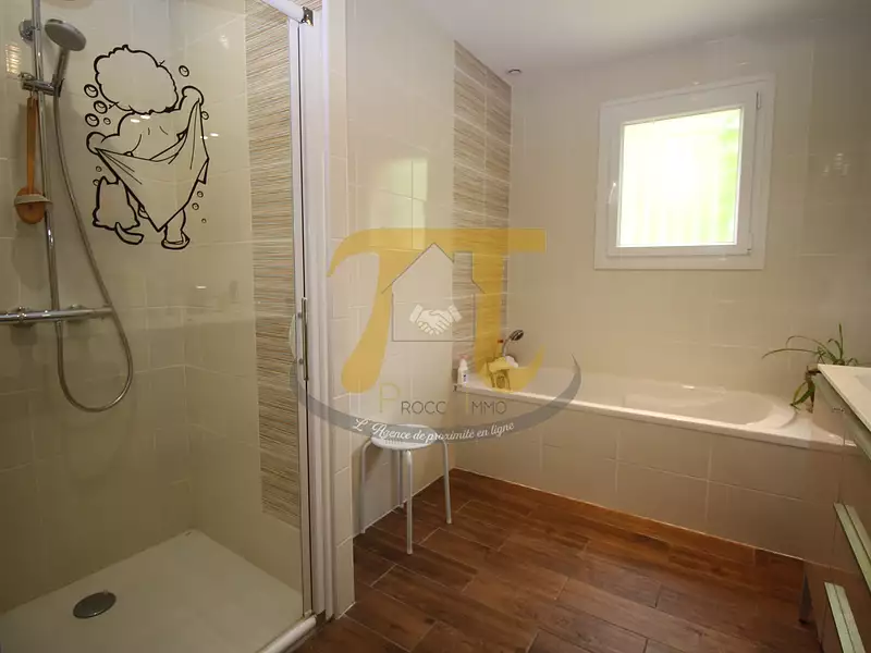 Maison, 105 m²