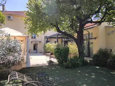 Maison, 254 m²