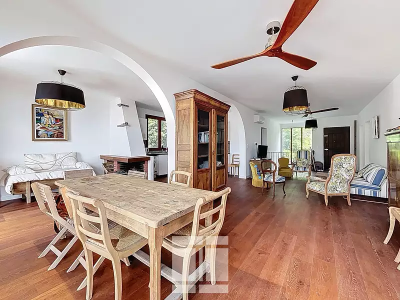 Maison, 200 m²
