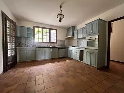 Maison, 185 m²