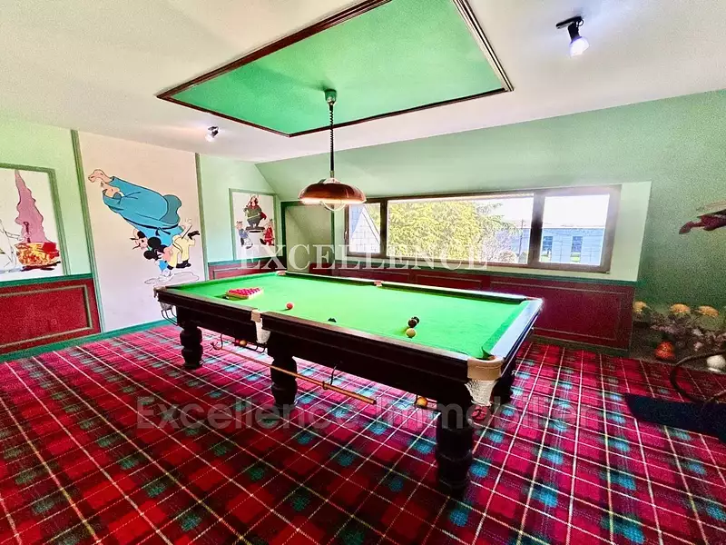 Maison, 320 m²
