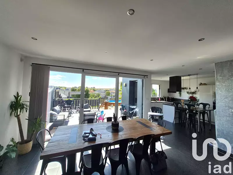 Maison, 197 m²