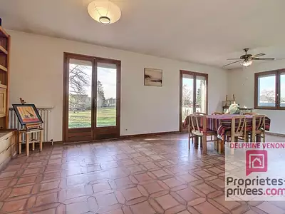 Maison, 166 m²