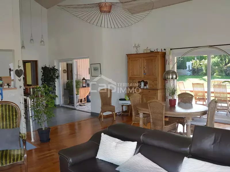 Maison, 162 m²