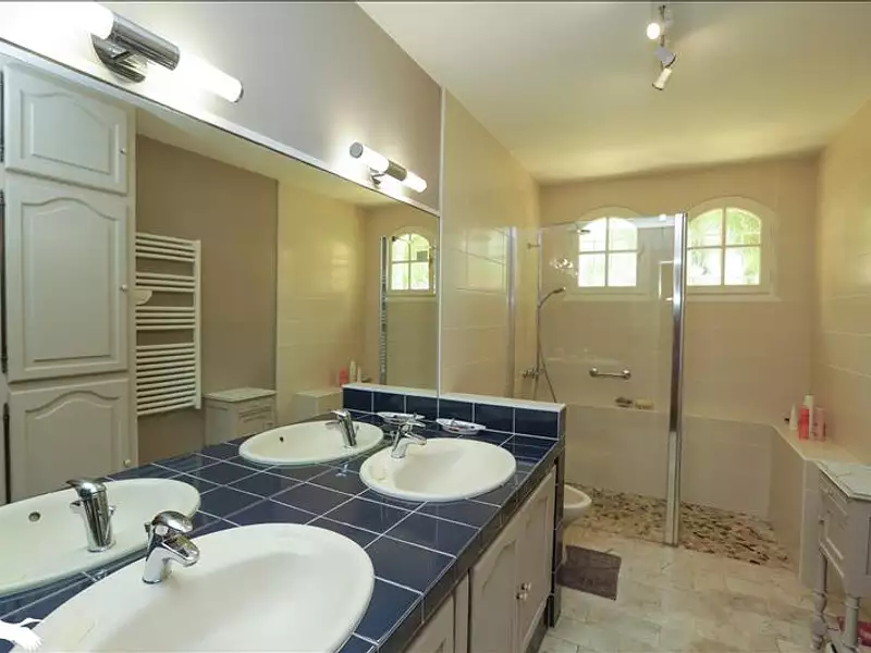 Maison, 187 m²