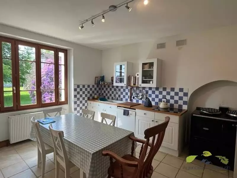 Maison, 213 m²