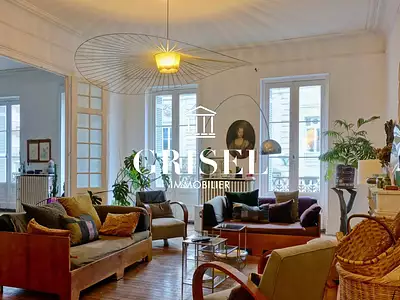 Appartement, 211 m²