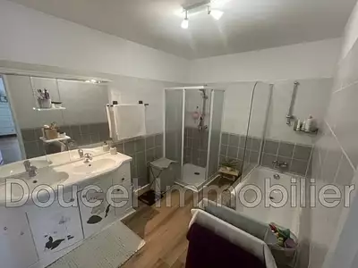 Maison, 168 m²