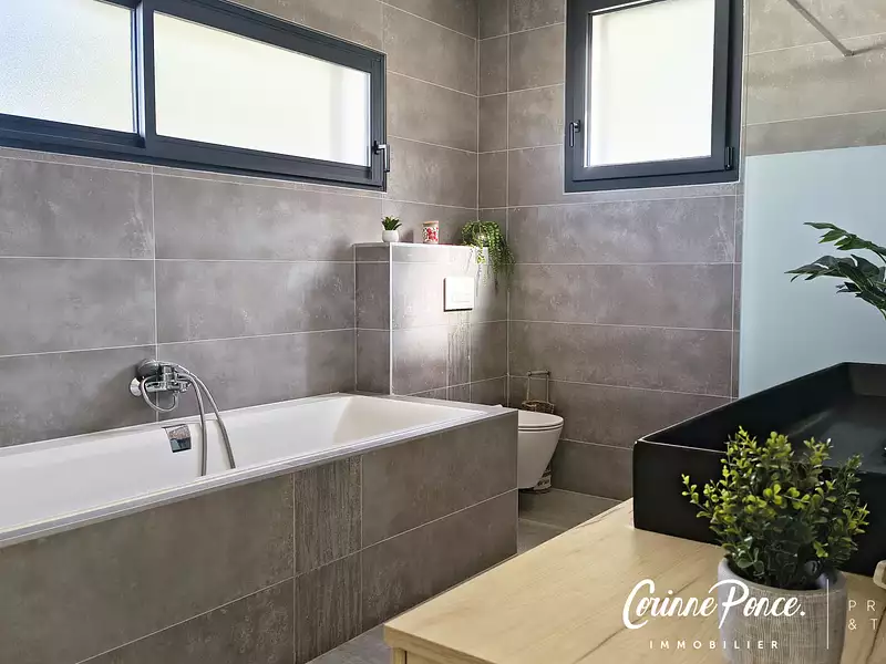 Maison, 332 m²