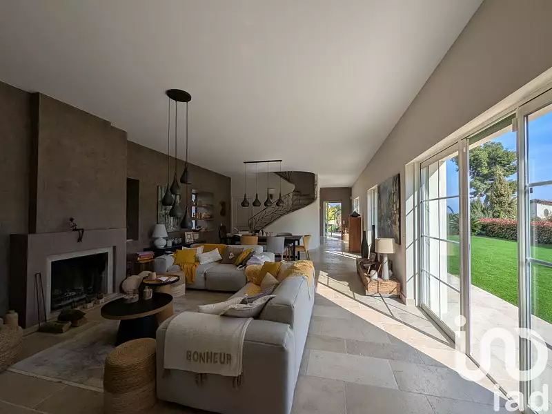 Maison, 192 m²