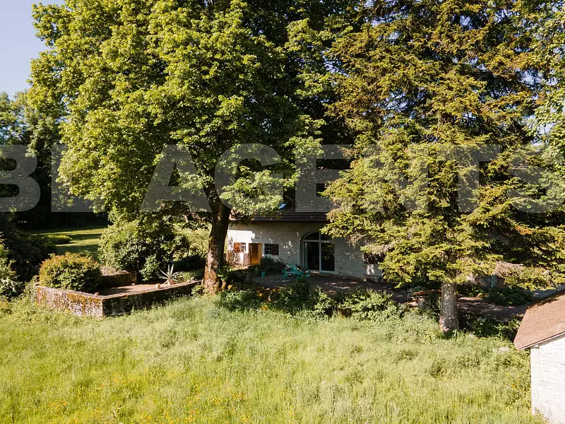Maison, 216 m²