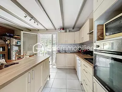 Maison, 230 m²