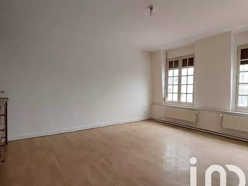 Immeuble, 196 m²