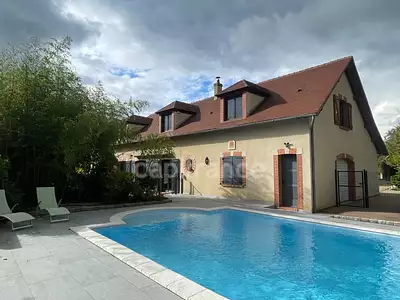 Maison, 272 m²
