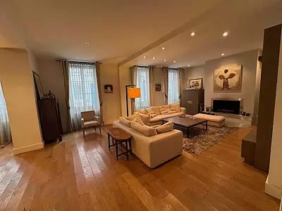 Maison, 317 m²
