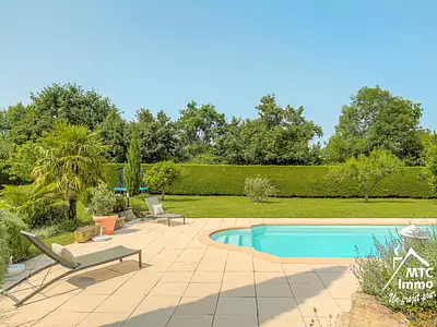 Maison, 195 m²