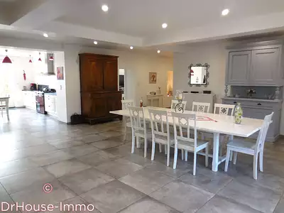 Maison, 272 m²