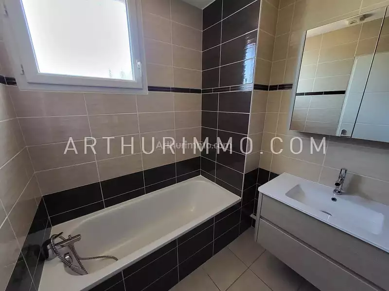 Maison, 92 m²