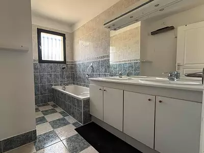 Maison, 97 m²