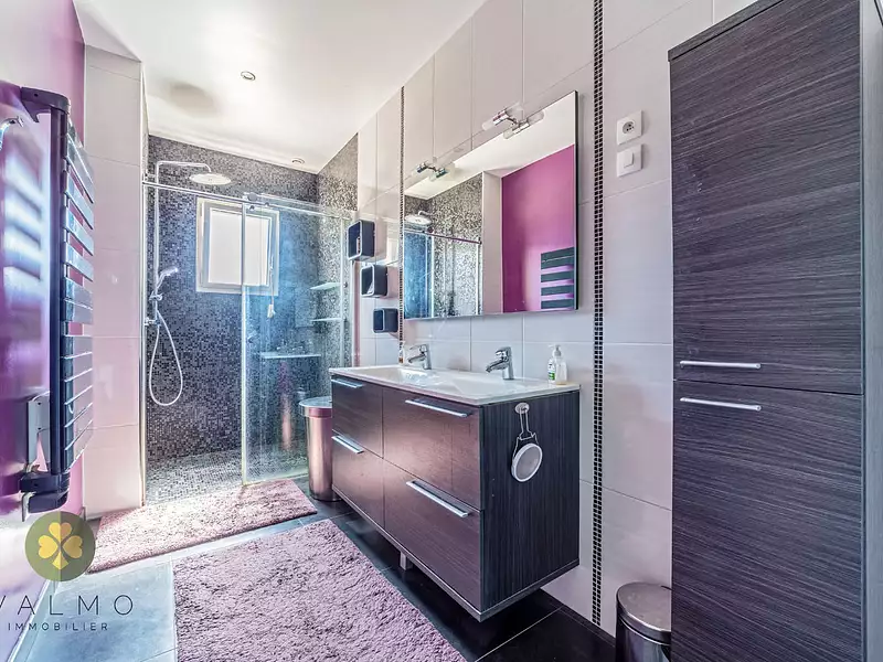 Maison, 169 m²