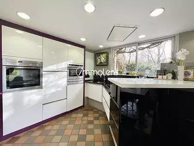 Maison, 319 m²