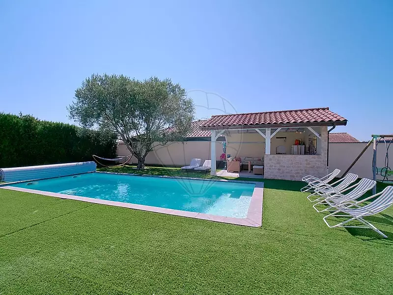 Maison, 180 m²
