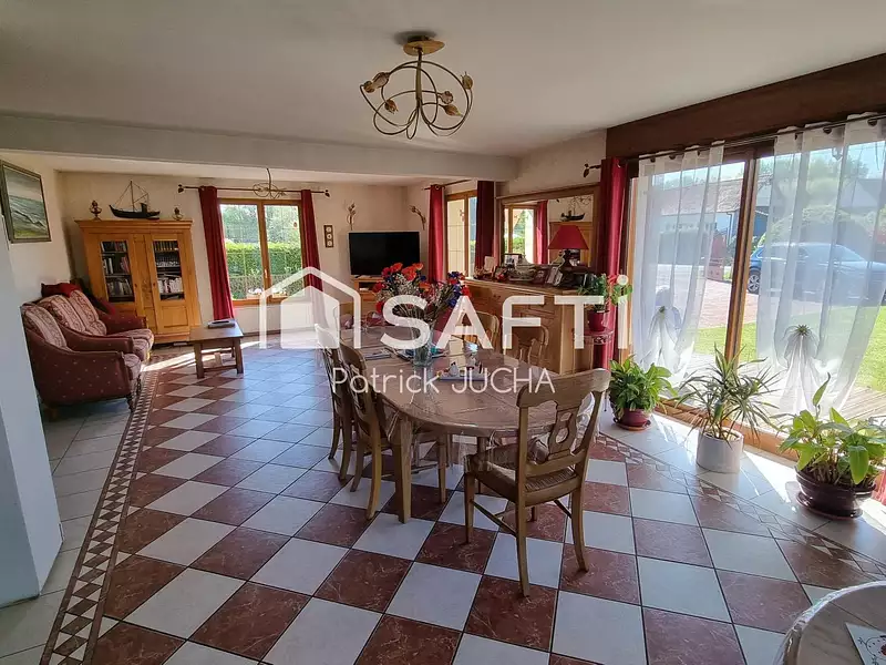 Maison, 274 m²
