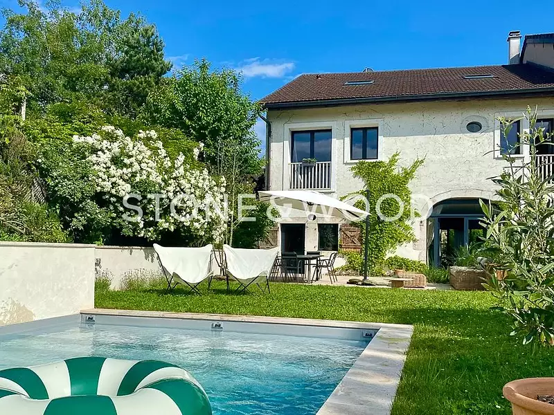 Maison, 294 m²