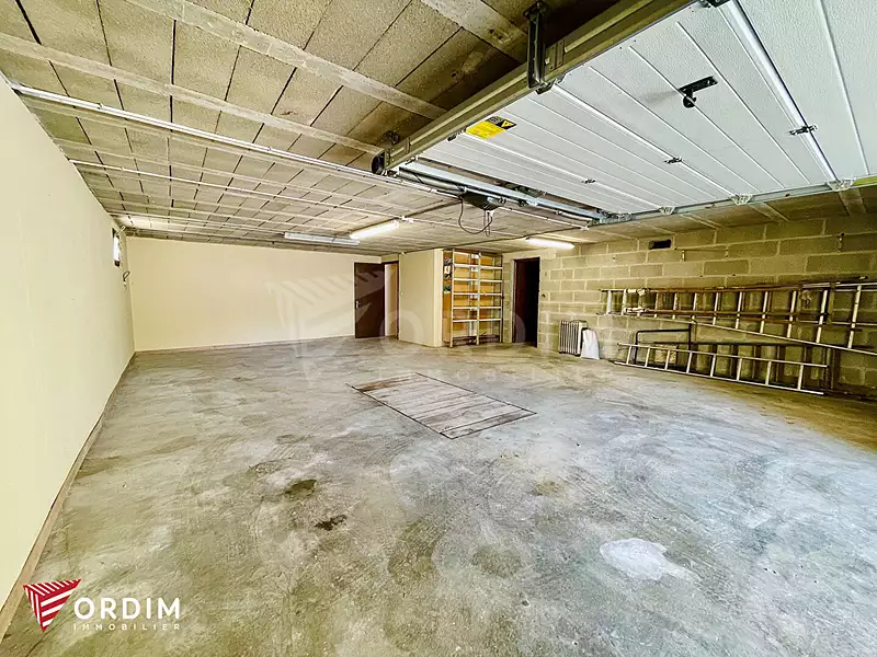 Maison, 166 m²