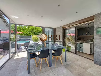 Maison, 195 m²