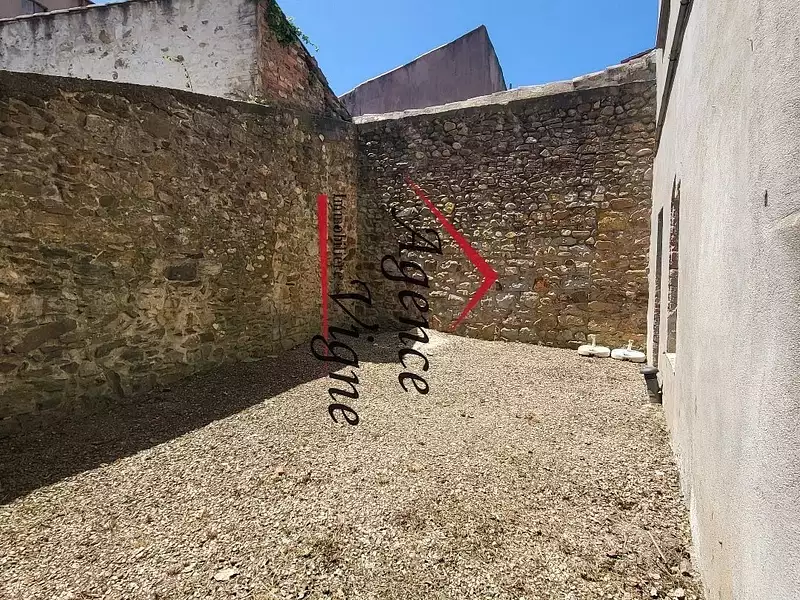 Immeuble, 200 m²