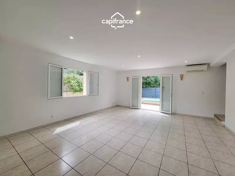 Maison, 109 m²