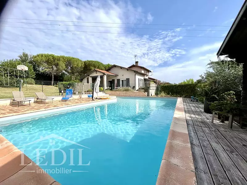 Maison, 190 m²
