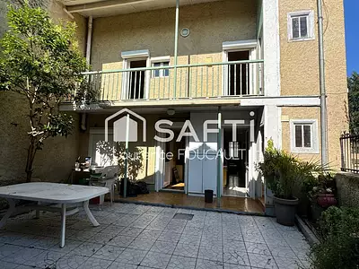 Maison, 185 m²