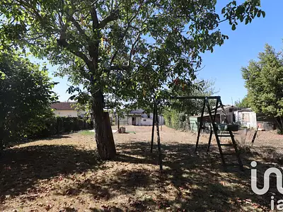 Terrain, 900 m²
