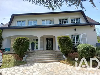 Maison, 244 m²