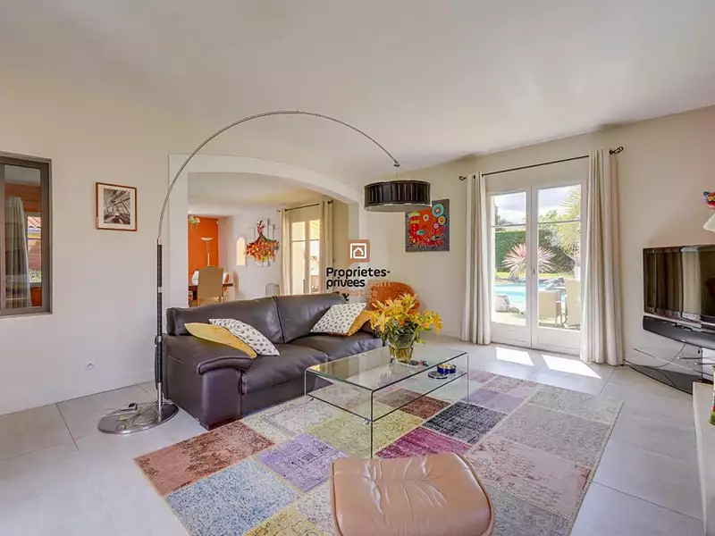 Maison, 181 m²