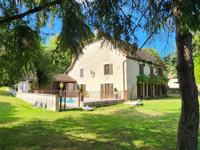 Maison, 227 m²
