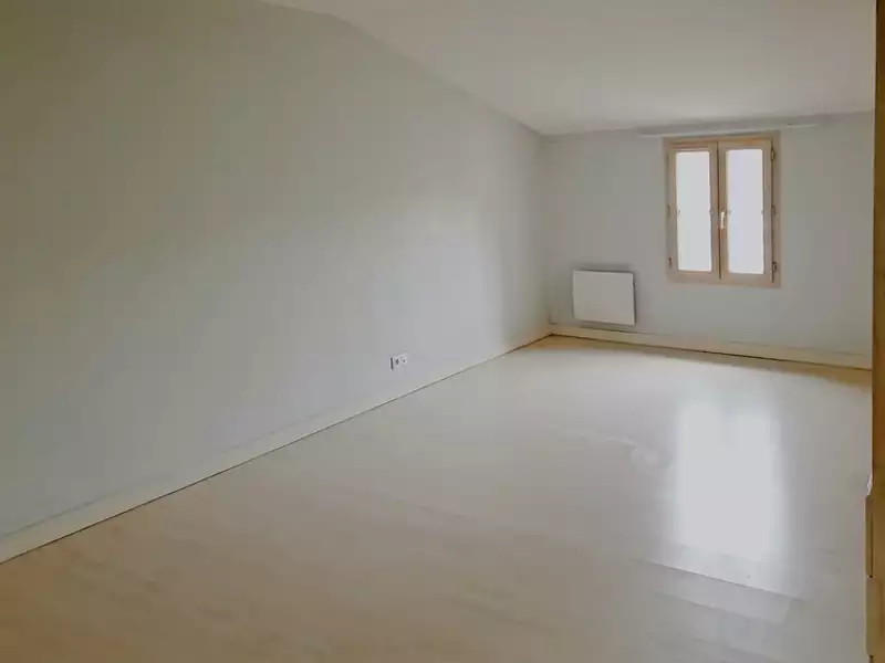 Immeuble, 196 m²